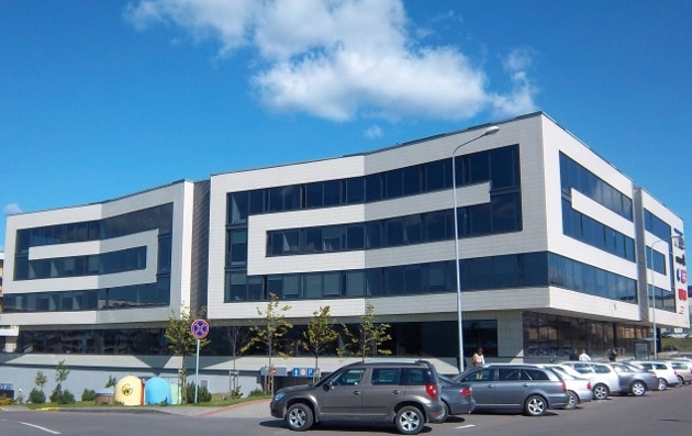 Oro šalinimo - degazavimo sprendimas verslo centruose Oro šalinimo - degazavimo sprendimas verslo centruose