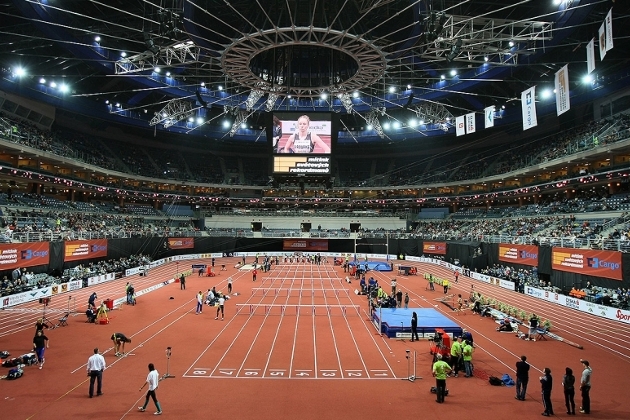 Sportinės guminės liejamos dangos CONICA – stabili, besiūlė ir elastinga danga sporto bei vaikų žaidimų aikštelėms