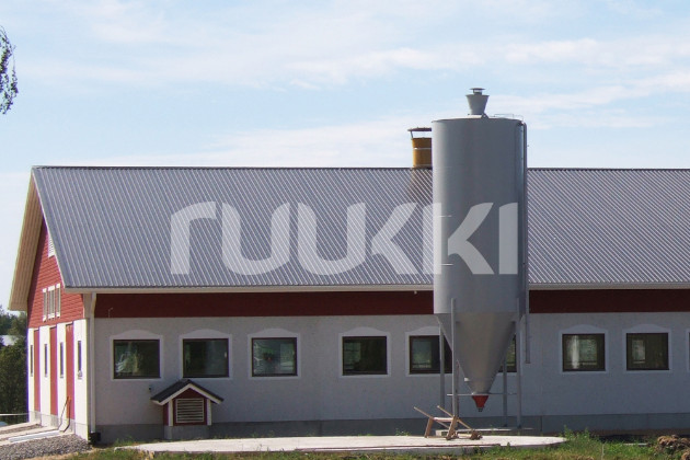 Ruukki Products AS - suomiškos plieninės stogų dangos, fasadų apdaila, daugiasluoksnės plokštės, apkrovas laikantys lakštai, lietvamzdžiai, pakalimai