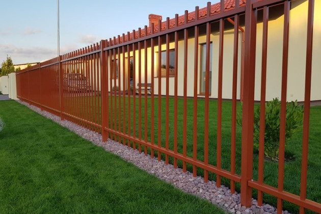 Metalurga, UAB - metaliniai kiemo vartai, tvoros: gamyba ir montavimas